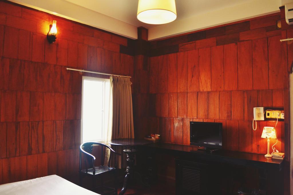 White Lion 2 Hotel Нячанг Екстер'єр фото