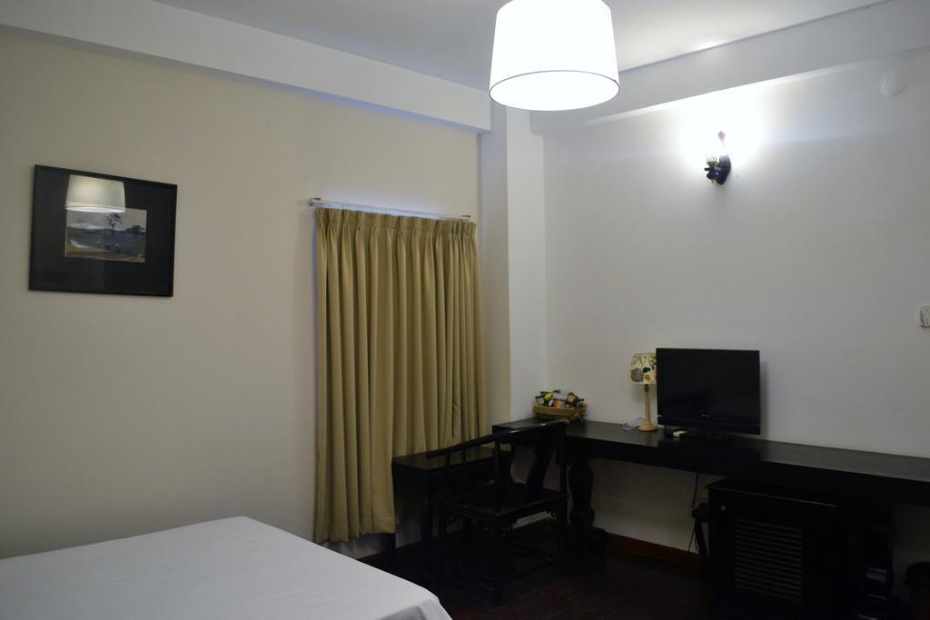 White Lion 2 Hotel Нячанг Екстер'єр фото