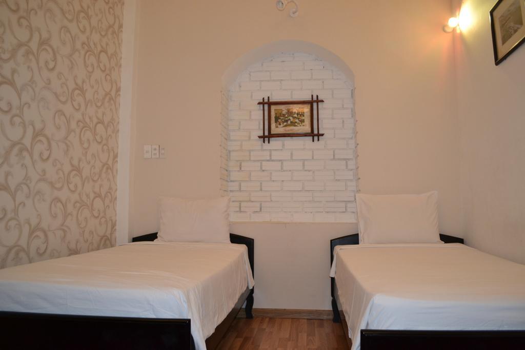 White Lion 2 Hotel Нячанг Екстер'єр фото